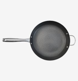 32 cm frying pan in lightweight iron with honeycomp pattern non stick.